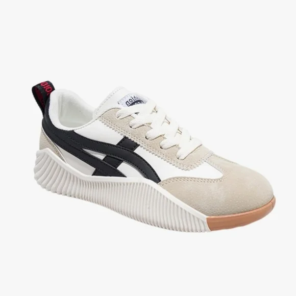 NWT Vintage Athletic Shoes Youth Vintage Retro Walter Payton Kangaroo Football Shoes  main image 3